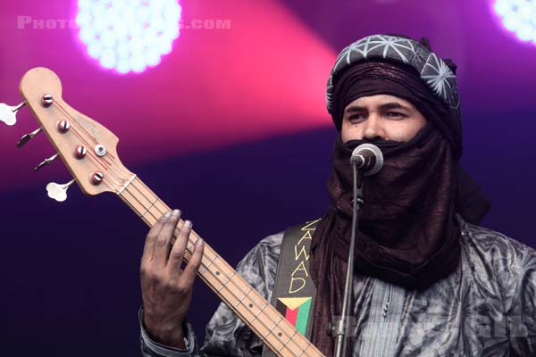 TINARIWEN - 2014-08-24 - SAINT CLOUD - Domaine National - Scene de l'Industrie - 